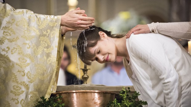 Batismo católico de adultos